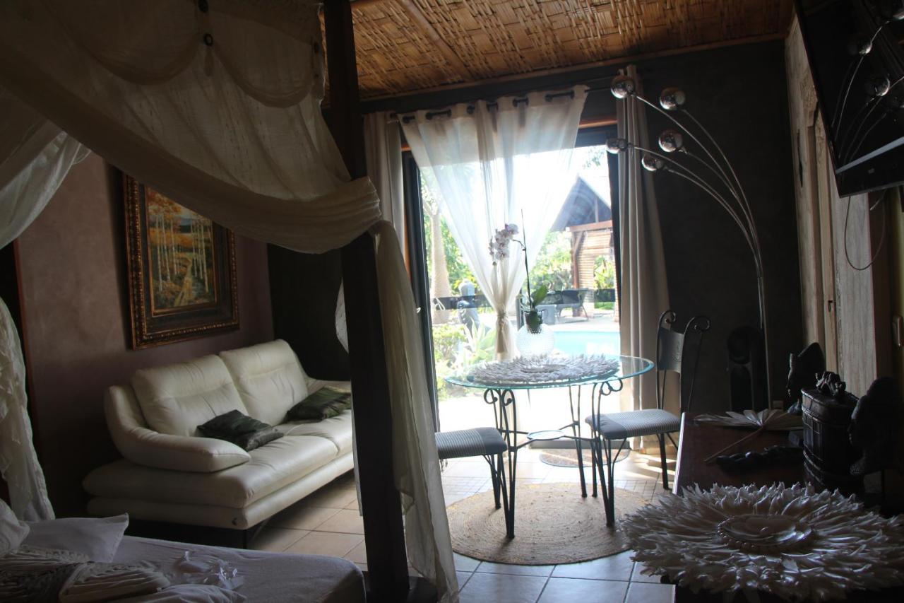 La Liane De Jade 974-Lodge Le Palissandre - Jacuzzi Privatif - Piscine Chauffee Le Bois de Nefles  ภายนอก รูปภาพ