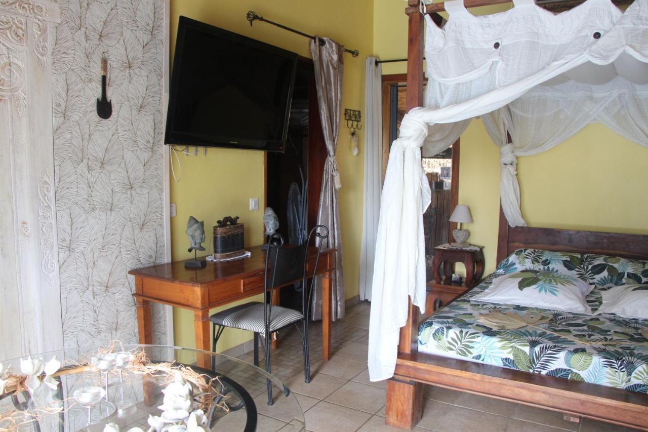 La Liane De Jade 974-Lodge Le Palissandre - Jacuzzi Privatif - Piscine Chauffee Le Bois de Nefles  ภายนอก รูปภาพ